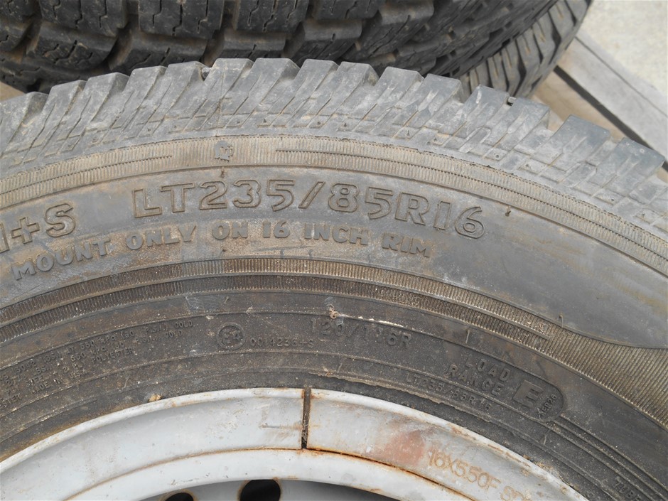 1966 Australian Round Silver 50 Cent Coin Capsule - 80% Silver