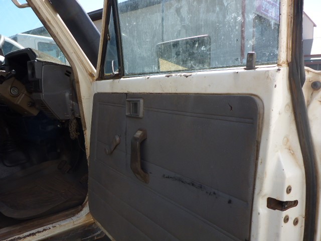 Stunning Simulated Diamond Replica Royal Necklace