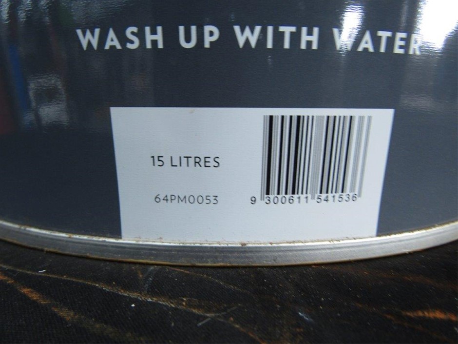 2016 UNC 50c HOLDEN HERITAGE COLLECTION HQ Kingswood COIN ON CARD