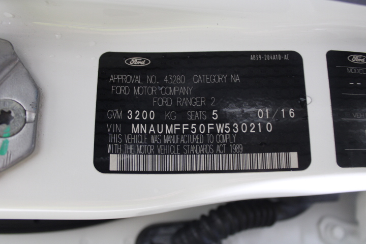 Toshiba Thunderbolt 3 Dock with A16-100P1A AC/DC Power Adapter