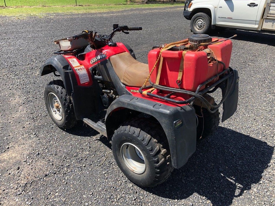 PHILIPS 5000 Series Handheld Steamer - Powerful 1400W, Continuous Steam, Tw