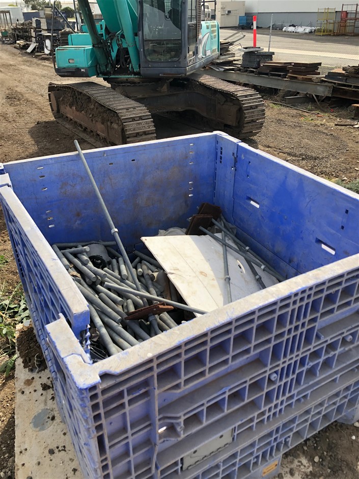 WILKIE BROTHERS Trifle Bowl, 20 cm.