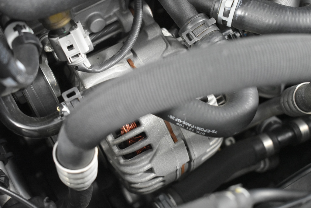 Vial full of Gold Leaf/Flake