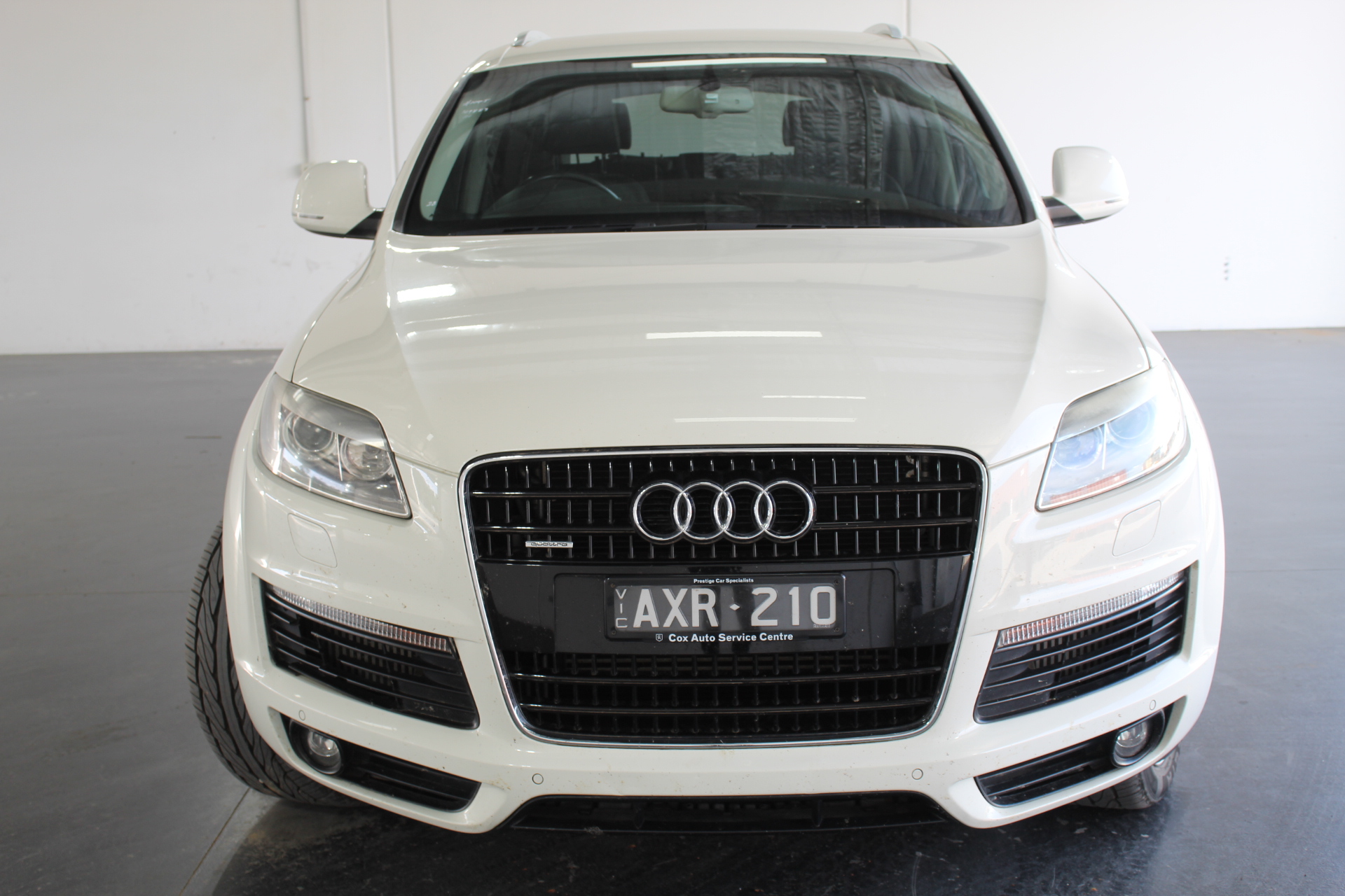 Lot of Cricket Cards 1928  , Bradman cards , early VFL cards