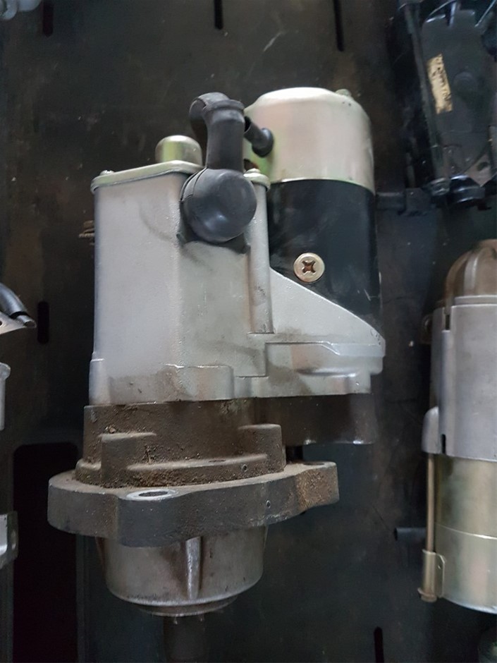 Men's Rectangle Luxury Wrist Watch Quartz Sports Luminous Quartz Watch