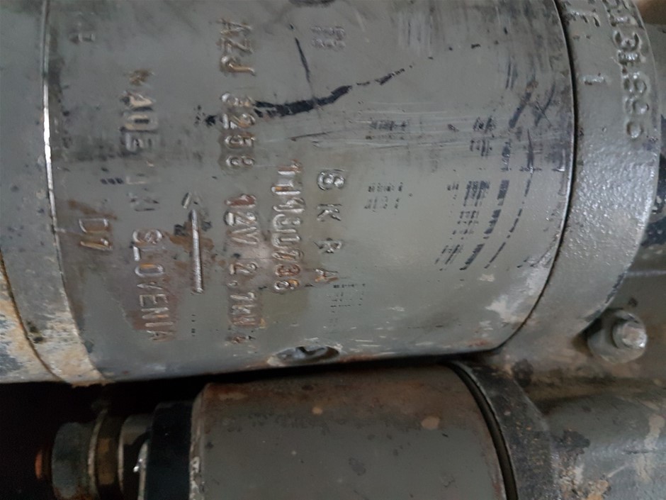 Bulk items, gold diamonds, silver coins