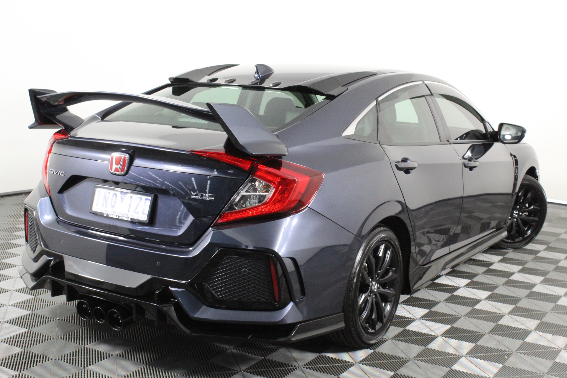 2014 Set of 8 x 5 g Certified "Aust Animal Series" Finished 999 24 k Gold