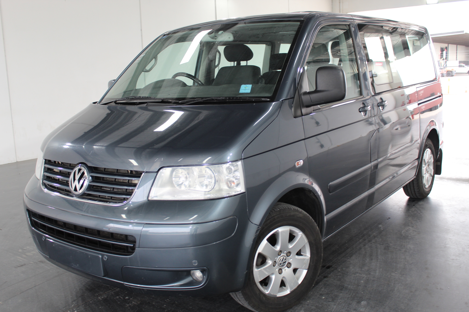 De Bortoli `Sacred Hill` Sparkling Brut NV (6x 750mL), Riverina, NSW.