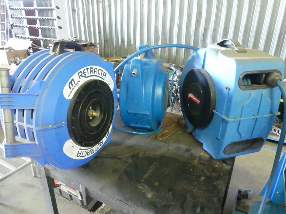 Assorted 4L Tins of Paint