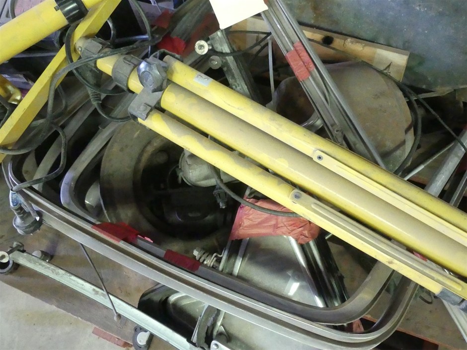 18K Gold-Filled Single-Row Ring, Simulated Diamonds, Size 10