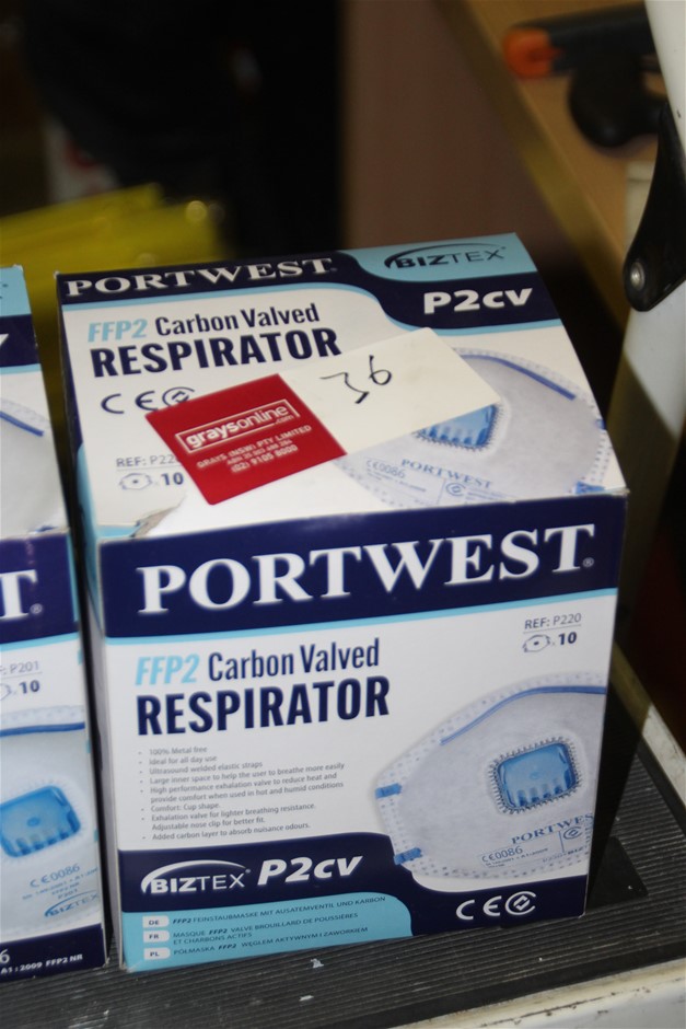 JACHS Men's Chambray Shorts, Size 40, 98% Cotton, Stone.  Buyers Note - Dis