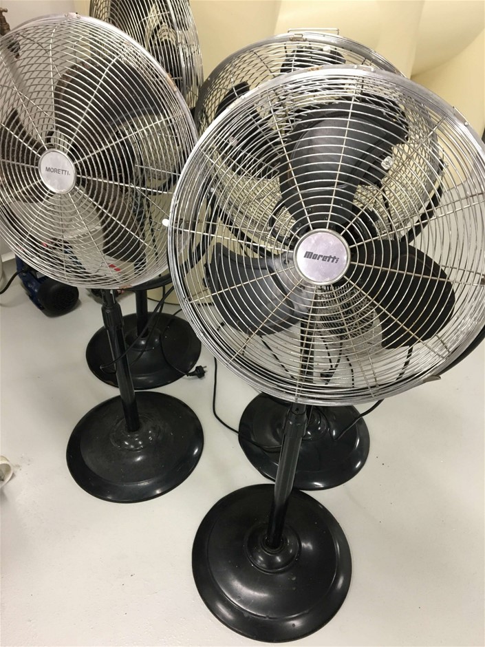 RIP CURL Men's 18" Searchers Walk Shorts, Size 40, Blue / Green. RRP: $119.