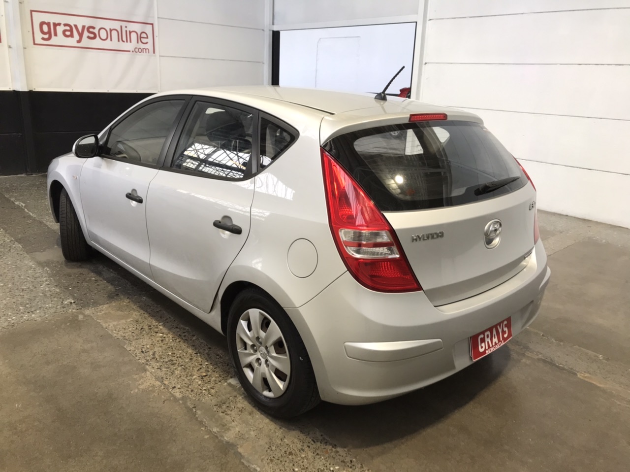 RIP CURL Men's Voodoo Tank Top, Size S, White. RRP: $45.99.
  
