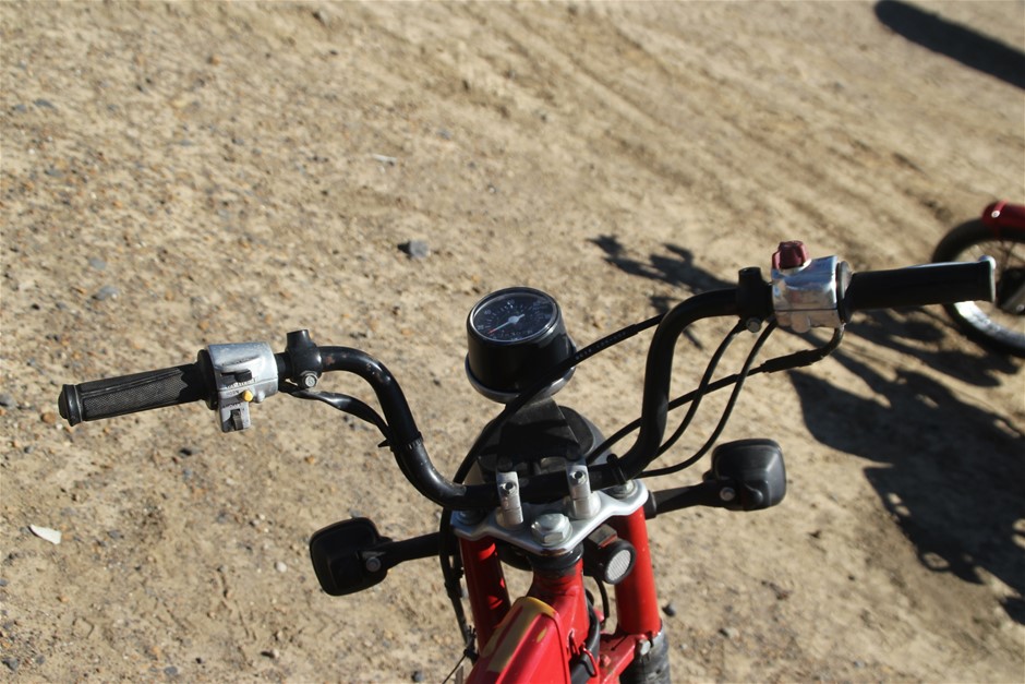 1966 Australia First & Last Queen Elizabeth Silver round fifty cents