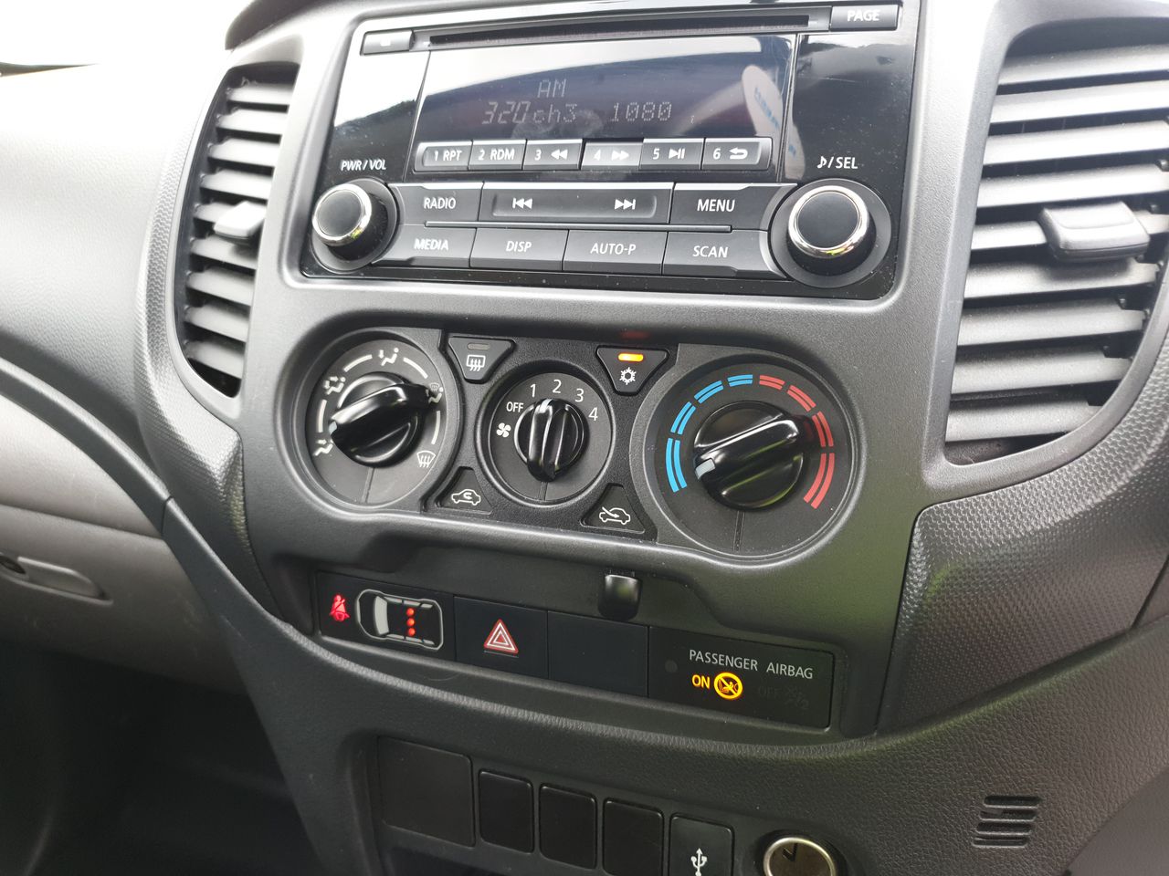 Waterproof  Watch Barrel Shaped Transparent Quartz Watch Popular