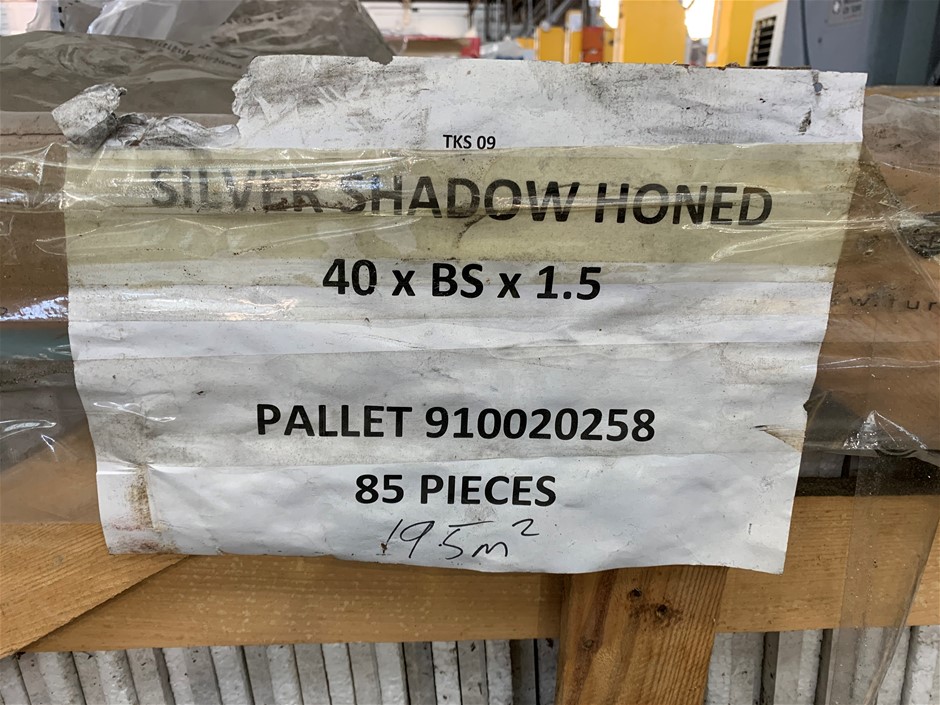 Unknown Brand and Model Projector Screen