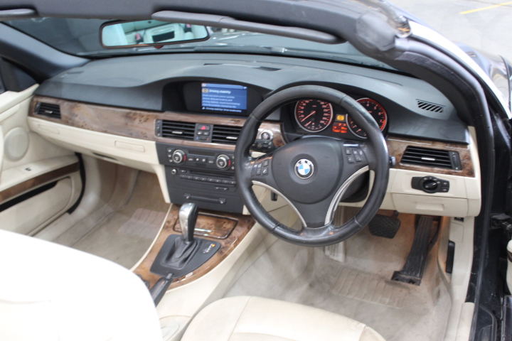 Rhodium Plated Men's Band Ring (6mm)  - US Size 11