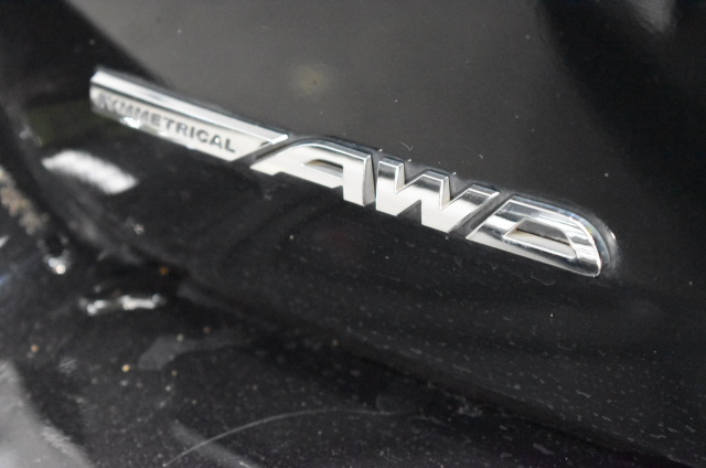 SAMSONITE Upscape Spinner Expandable Suitcase, 81cm, Black. NB: Has been us