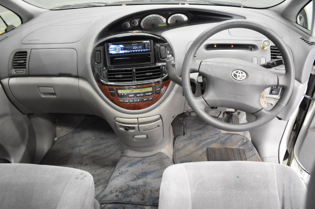 SUTTON PLACE Cooling Throw, Reversible, 60" x 70", Natural. NB: Not in orig