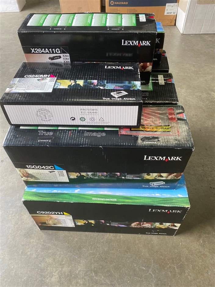 LUTEC Motion Activated Solar Security LED Light. NB: Minor use.