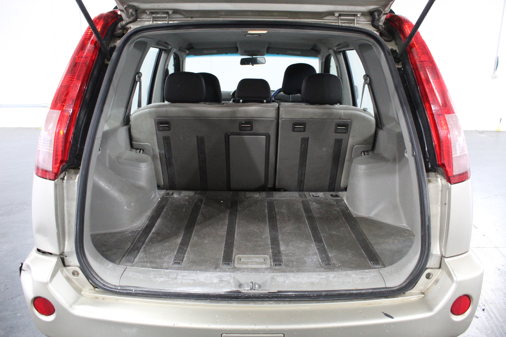 ORAL-B iO Series 6 Duo Electric Toothbrush - Black Onyx And Light Rose. NB: