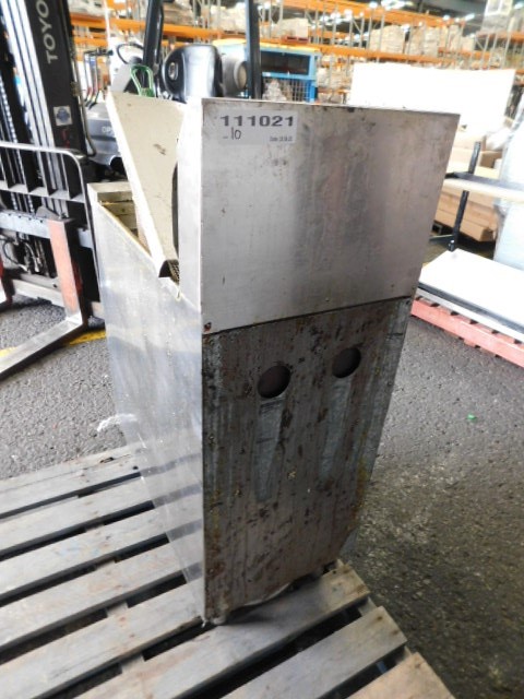 CROSLEY Voyager Portable Bluetooth Turntable, Black, CR8017B-BK4.