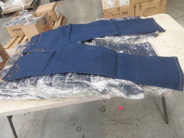 9K Yellow Gold LOCK HOOP EARRINGS 12mm