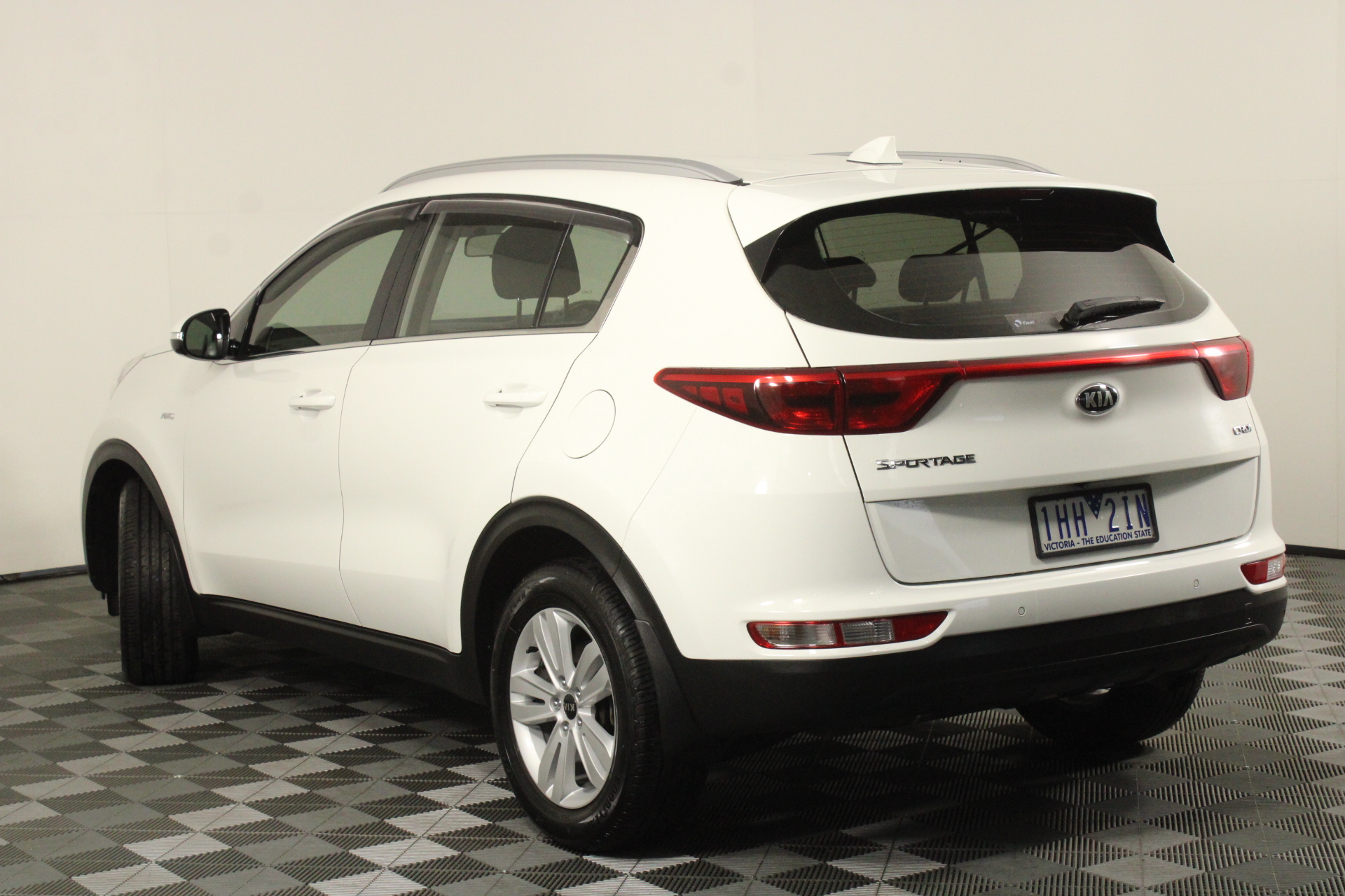 9K WHITE GOLD CHUNKY HOLLOW HOOPS 25mm