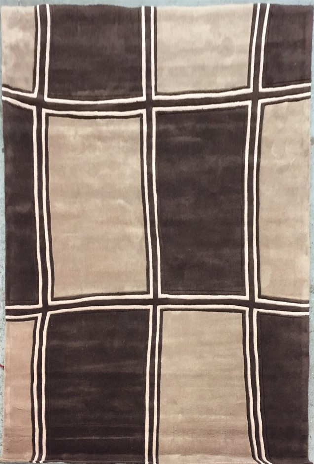 Assorted Water Bottles & Containers & Catering Products, inc. ELLO & MOSAIK