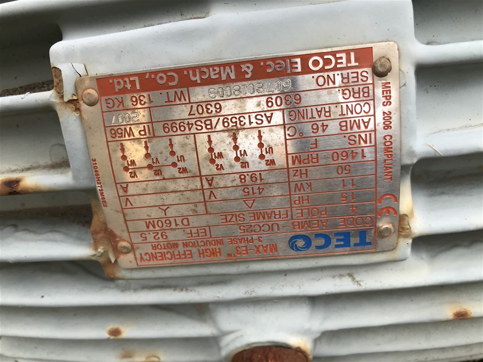 BWT P600 Robotic Pool26 Cleaner