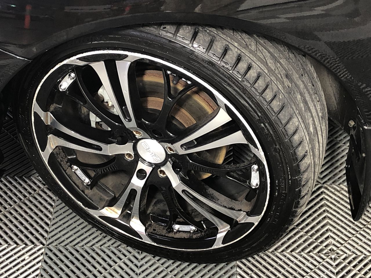 VTECH 4.3" 2-Camera Full Colour Pan & Tilt Video Baby Monitor, White. NB: U