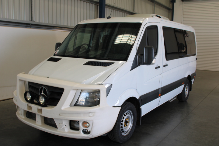 2 x PUMA Perforated Performance Caps, Lux Army & Alpine Snow, 024741. NB: b