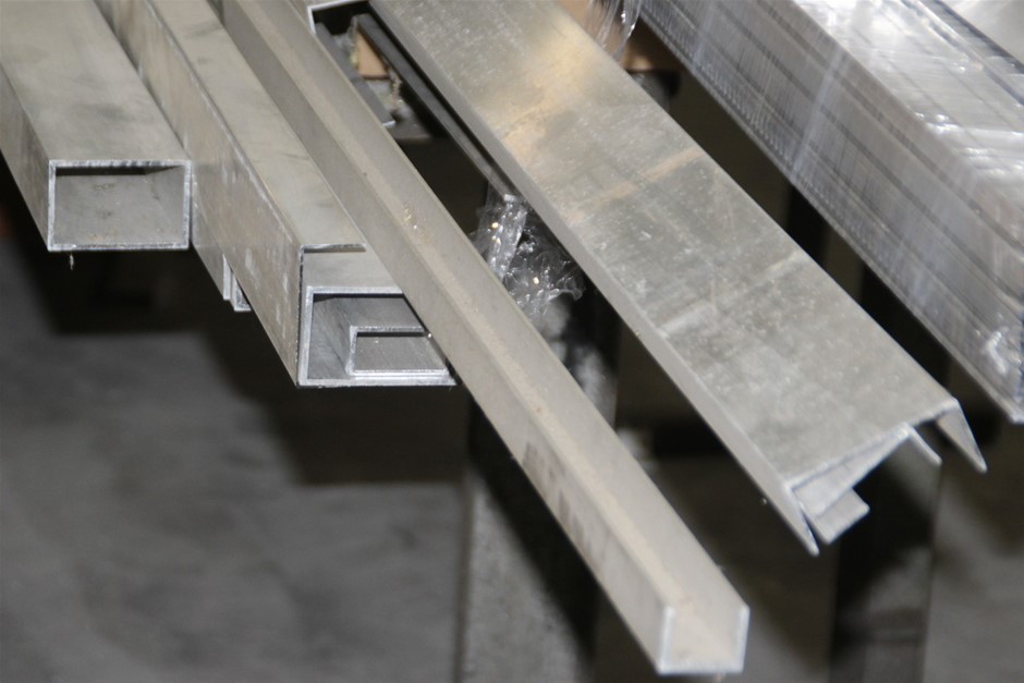 2 Monkeys Semillon Sauvignon Blanc 2025 (12x 750mL) SEA