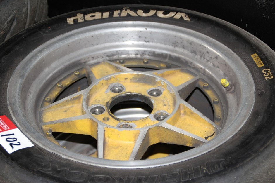 Vial full of Gold Leaf/Flake