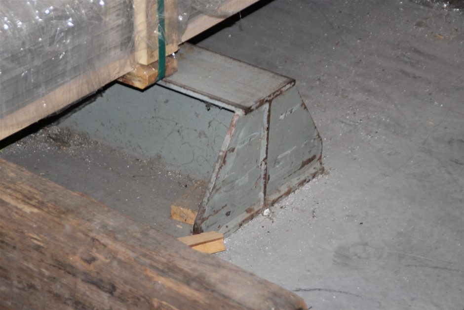 1/100 Scottdale x 2, 1g Valcumbi silver bars x 2 & 1 Kilo Copper Bar