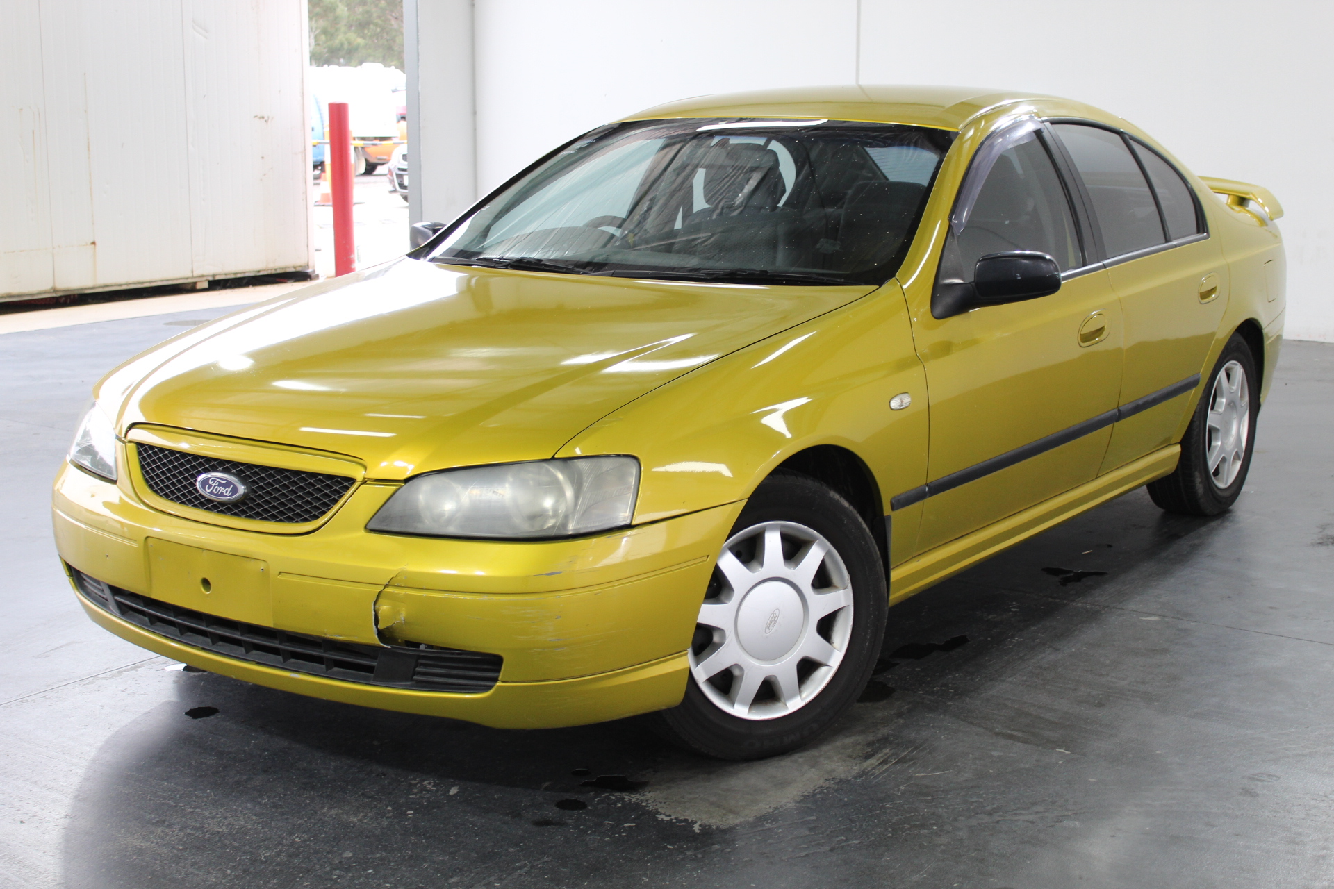 Kids Footware and Dolls Used