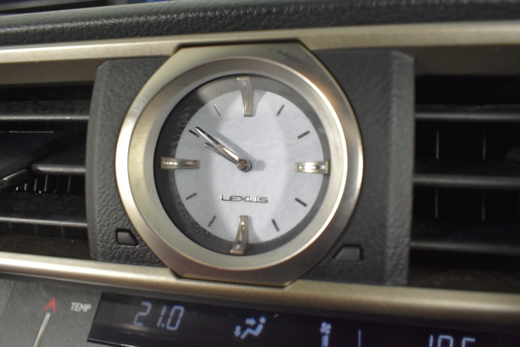 DeWALT 18V XR Li-ion Cordless Brushless 15GA DA Bradder Finish Nailer - Ski