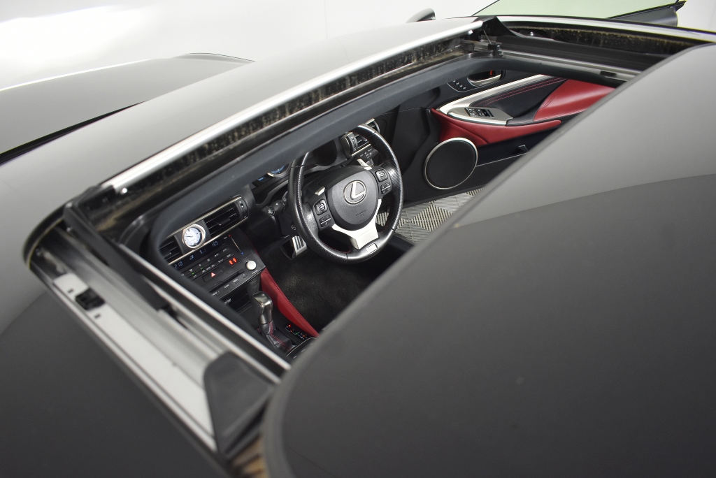 DeWALT 18V 2.0Ah Li-ion XR Compact 3 x 360° Green Beam Multiline Laser Comb