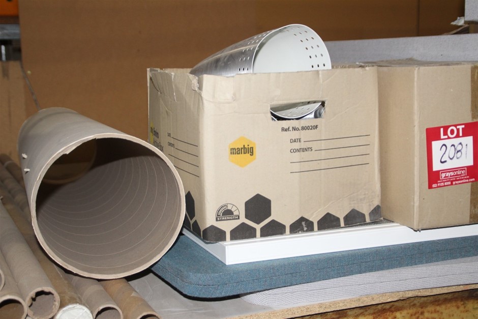 DeWALT 18V XR Li-ion Cordless Brushless Planer, Skin Only. NB: Minor use, N