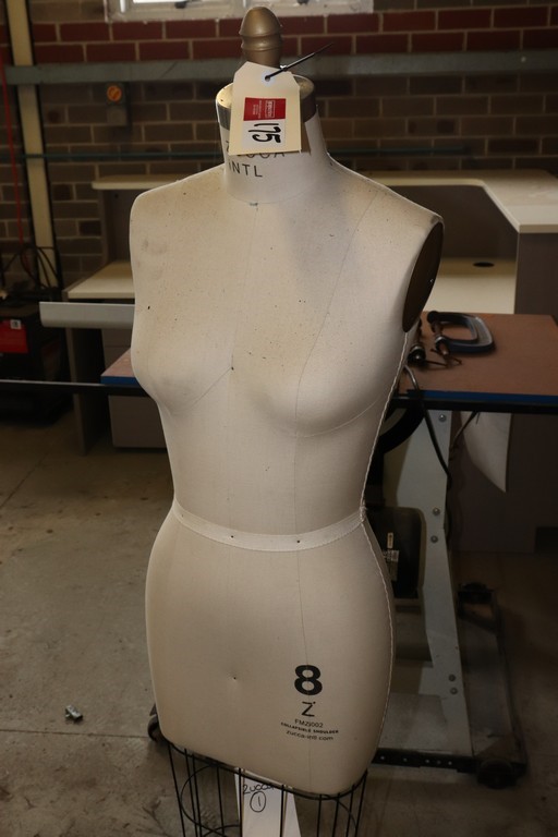 DeWALT Green Beam Cross Line Laser Level.