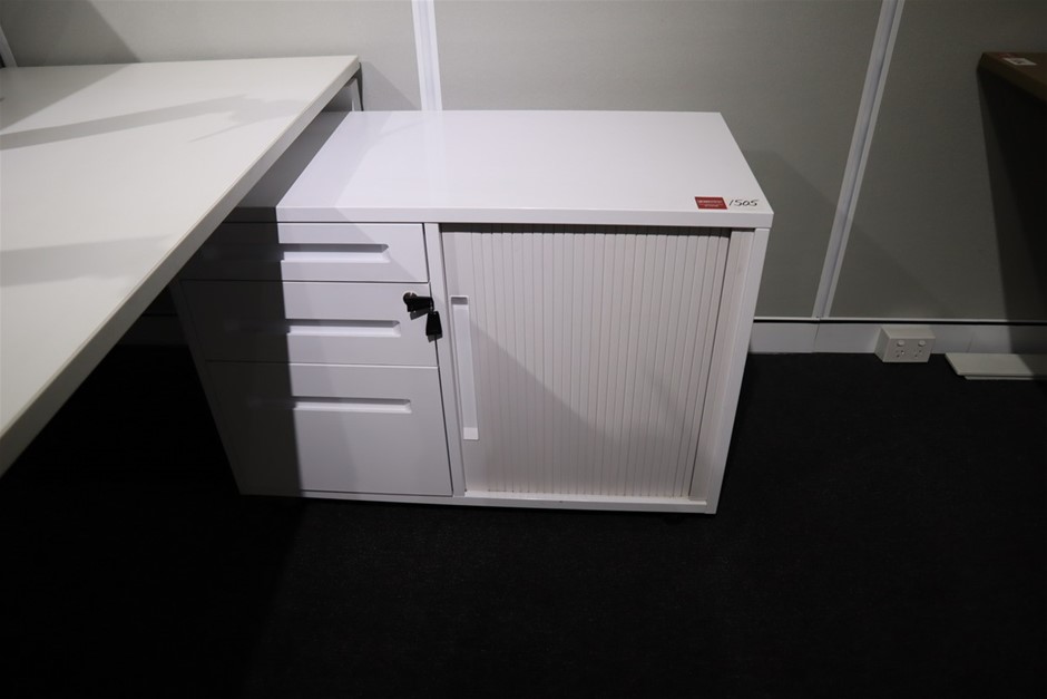 50 x FRONTIER Disposable P2 Flat Fold Respirator with Valve. NB: Not in Ori