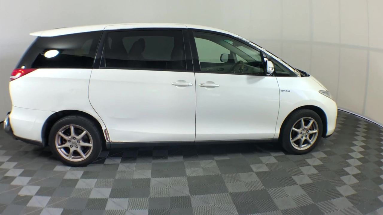 Little Giant Pinot Noir (6x 750mL).