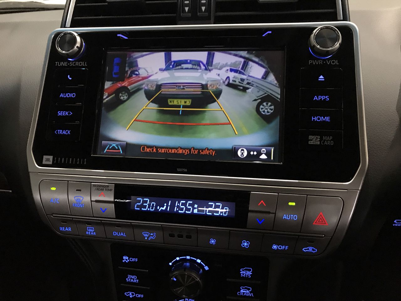 Elephant in the Room Buttery Chardonnay (6x 750mL).