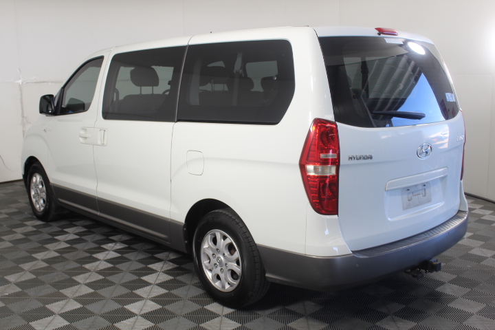 230 Strong Men Cleanskin Shiraz 2022 (12x 750mL) SA