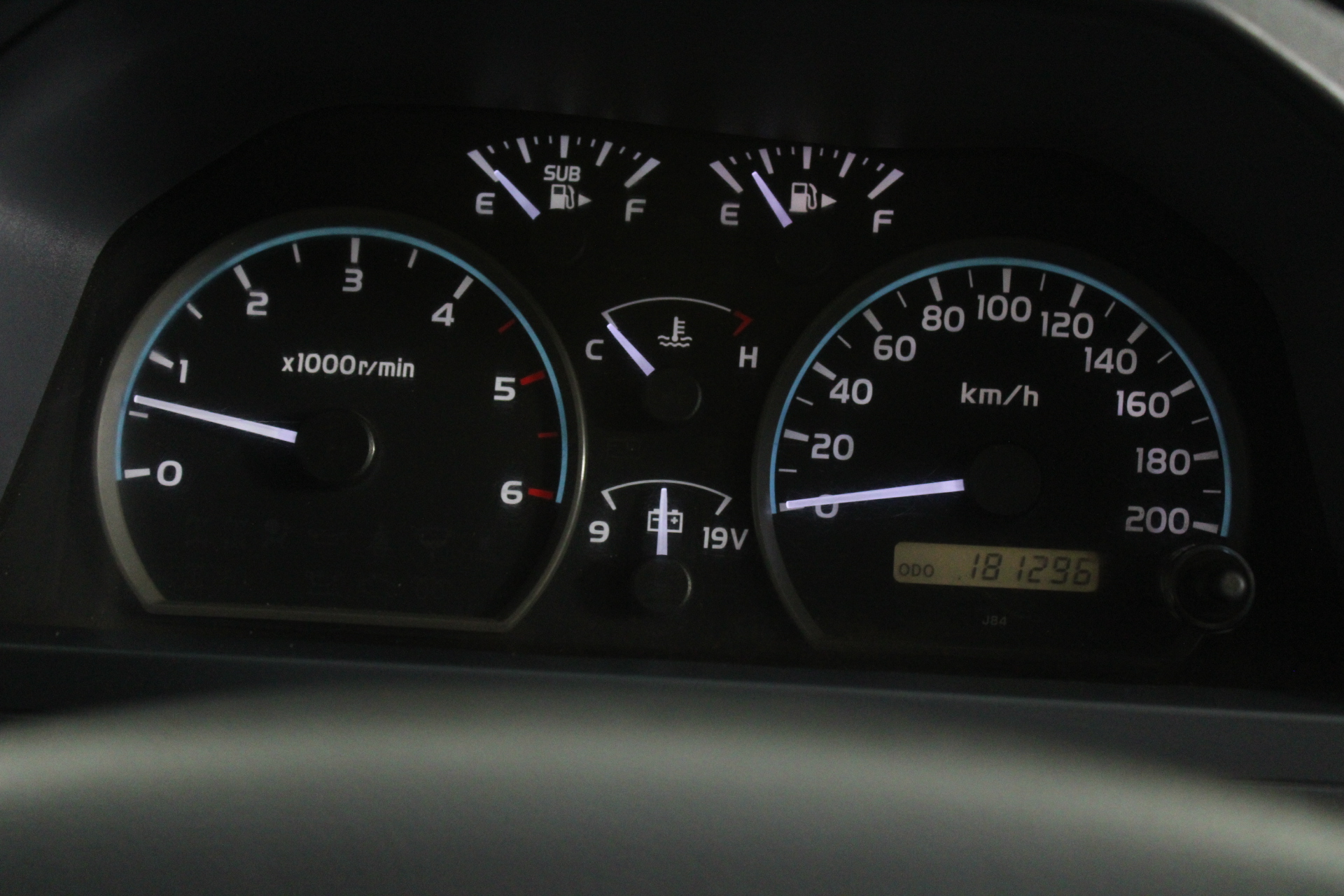 Men's Rectangle Luxury Wrist Watch Quartz Sports Luminous Quartz Watch