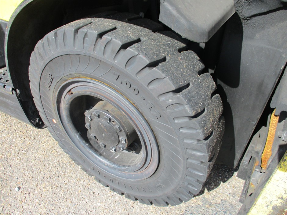 1.65 carat natural blue sapphire certified