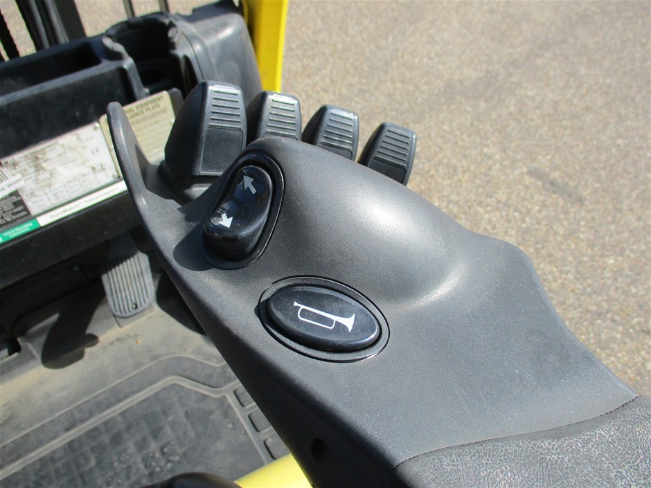 Dell Latitude 5400 Laptop i5 8365U 4GBRAM/128GB