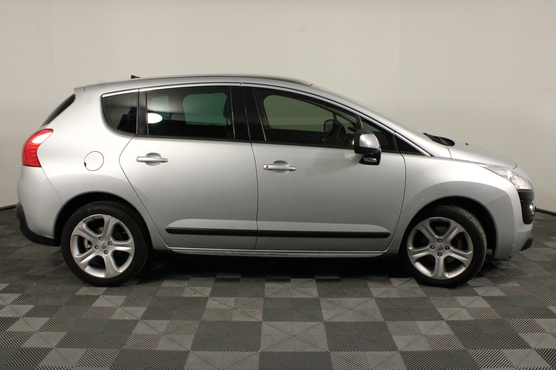 Lenovo Chromebook C330 Laptop MediaTek mt8173 4GBRAM/32GB White