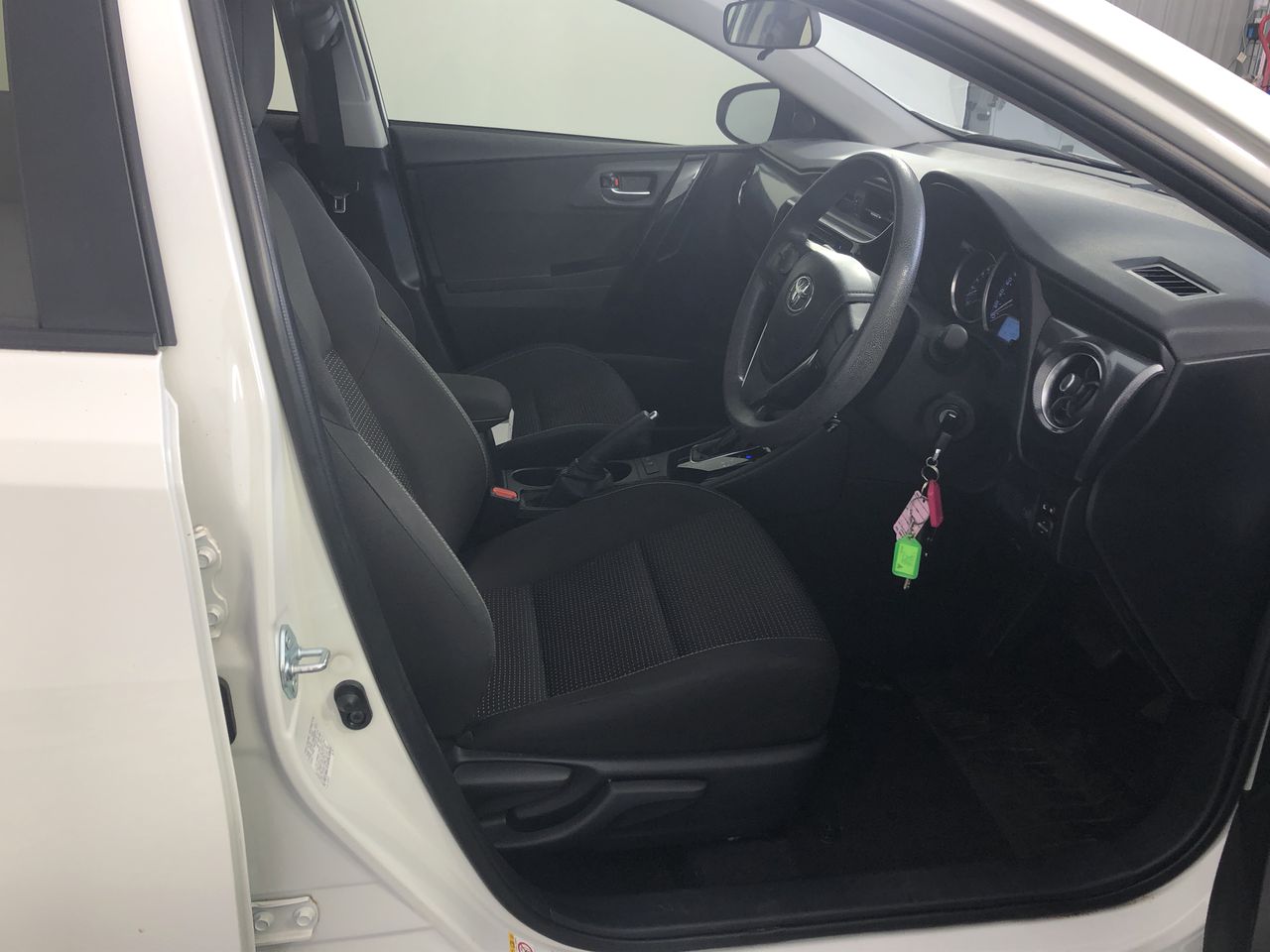 1/100 Scottdale gold bar x 2, 1g Valcumbi & 1Germania Silver bar x 2 each