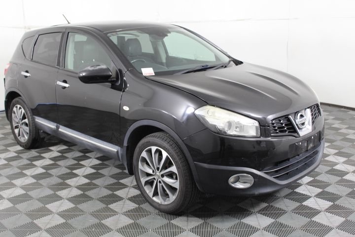 9K YELLOW GOLD 0.10ct F VS LAB DIAMOND MARQ OFFSET RING